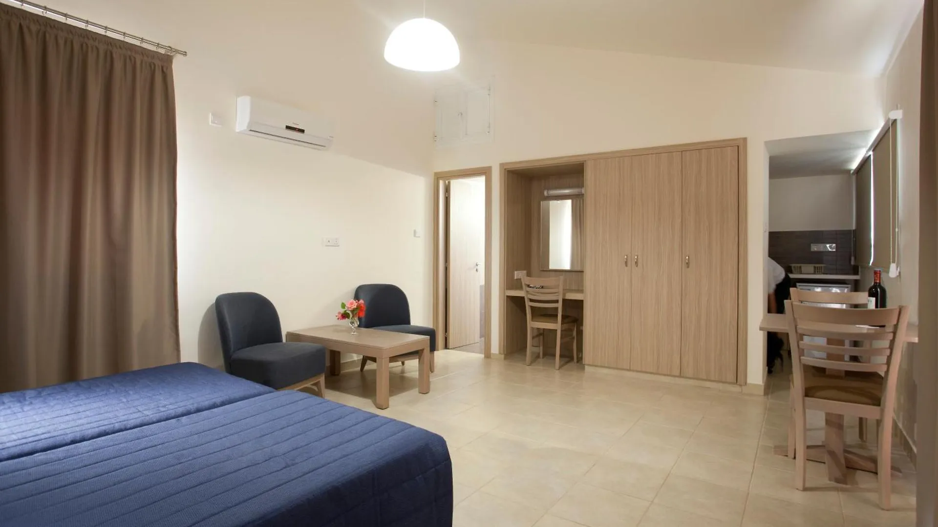 Apartahotel Makronisos Village Ayia Napa