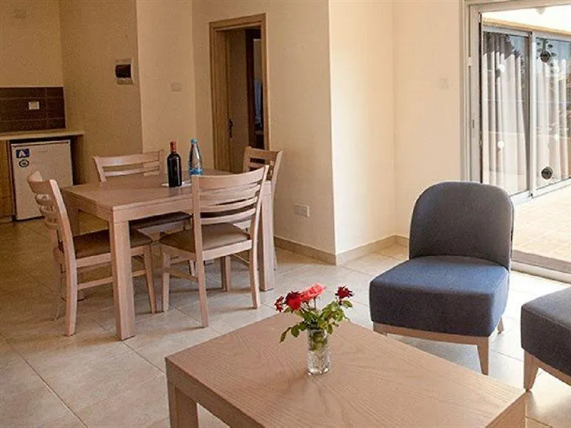 *** Apartahotel Makronisos Village Ayia Napa Chipre