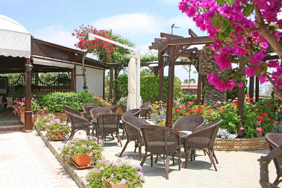 *** Apartahotel Makronisos Village Ayia Napa Chipre